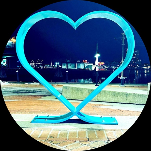 Meet your Posher, Elise - Picture 2 of 2